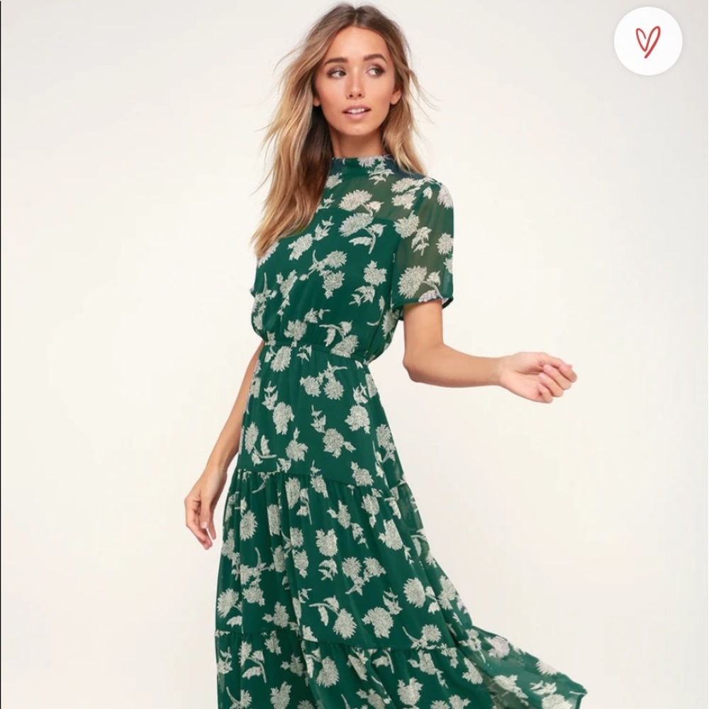 NWT! Green floral midi length Lulu’s Dress; size small